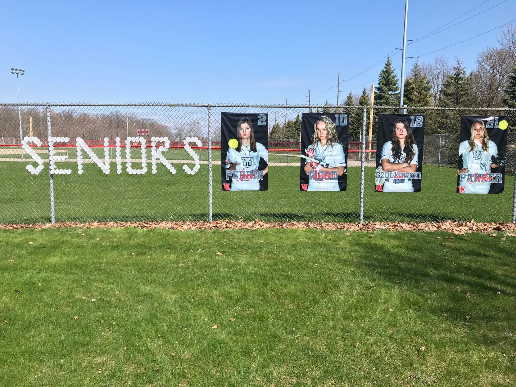 4/19 Seniors softball banner